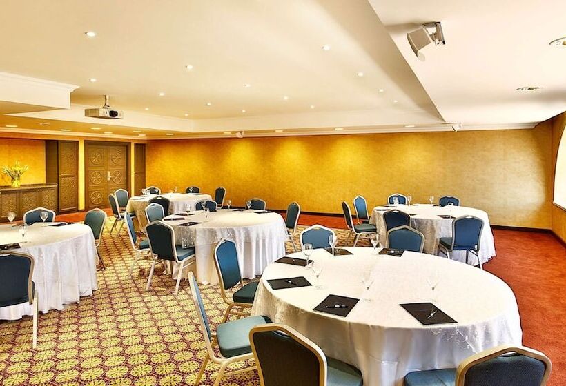 فندق Hilton Alexandria King S Ranch