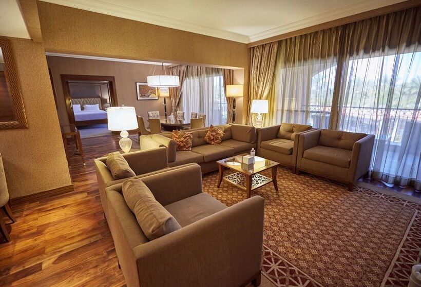 فندق Hilton Alexandria King S Ranch