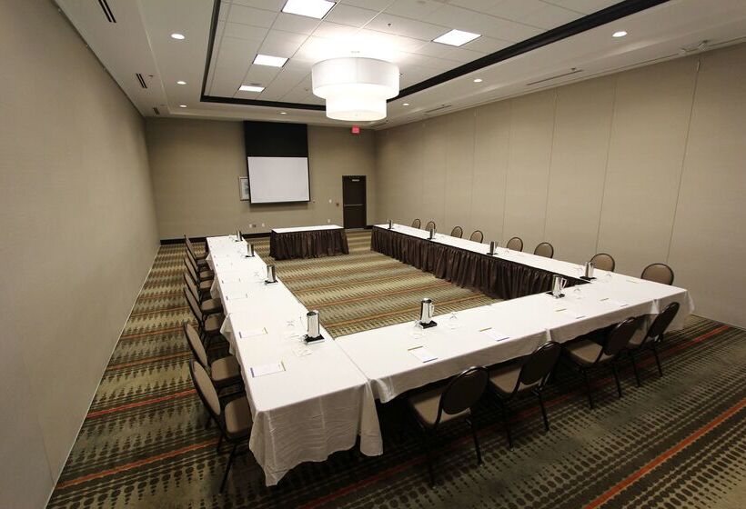 فندق Hilton Garden Inn Findlay