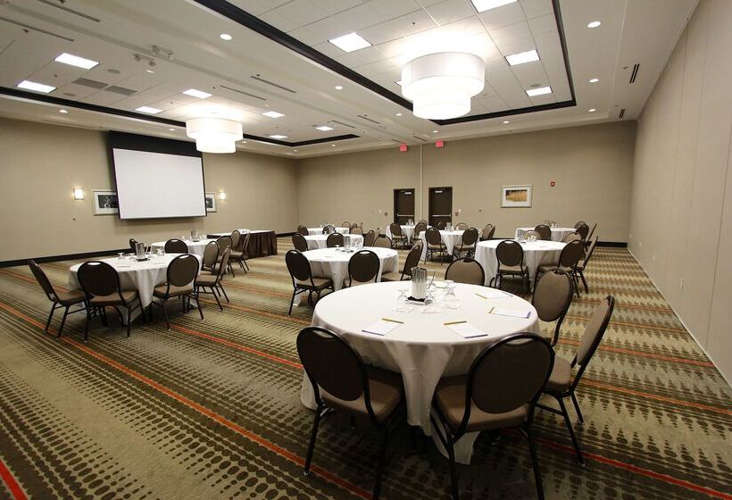 فندق Hilton Garden Inn Findlay