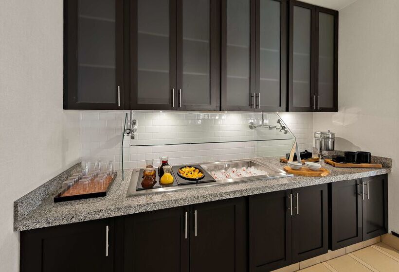 فندق Hilton Garden Inn Findlay