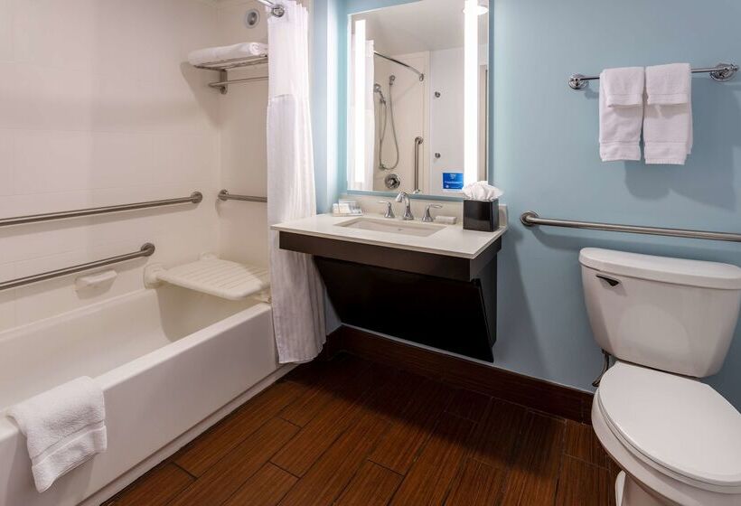 فندق Hilton Garden Inn Roanoke