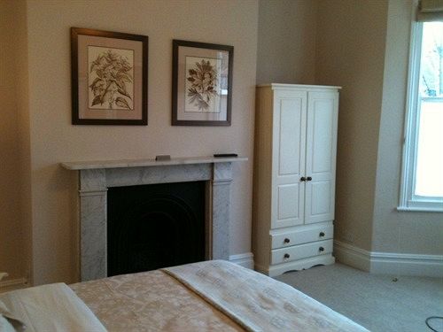 호텔 Home From Home Guest House