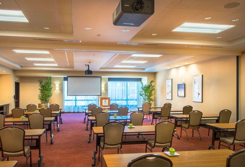 Отель Hyatt Place Baltimore Inner Harbor