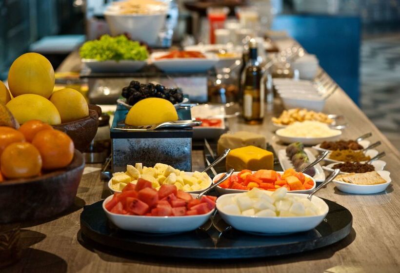 Отель Hyatt Regency Ludhiana