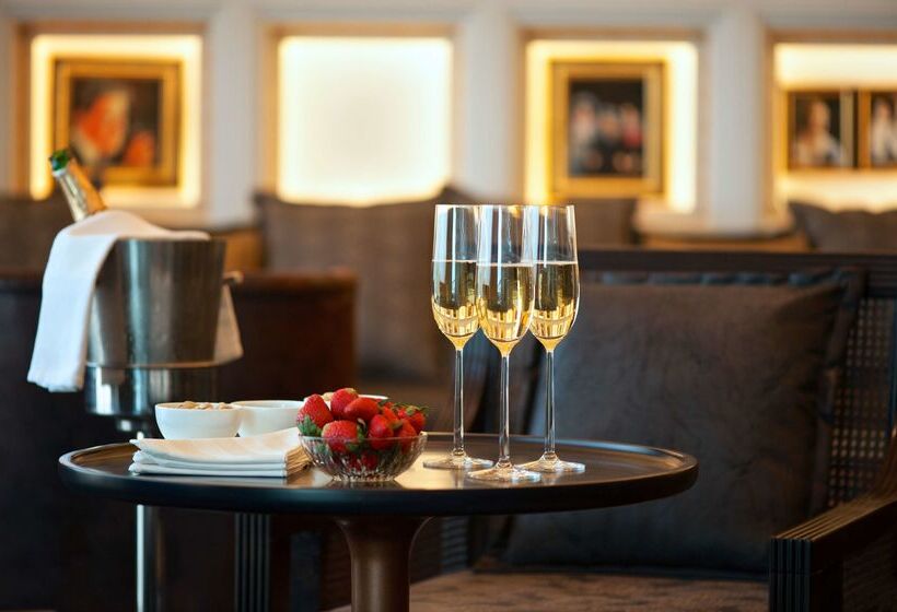 Отель Hyatt Regency Ludhiana