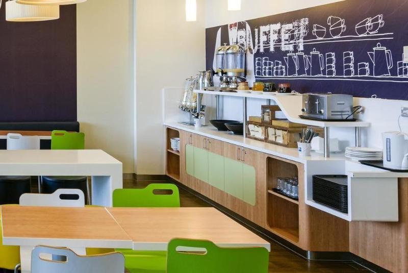 בית מלון כפרי Ibis Budget Auckland Airport