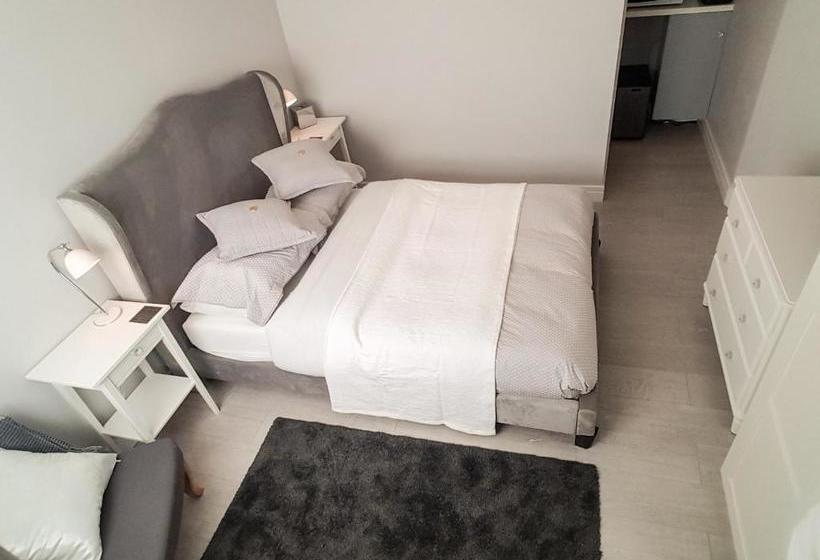 酒店 Lakeside Guest House