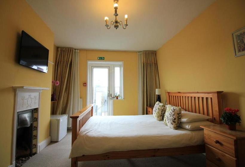 בית מלון כפרי Lichfield House