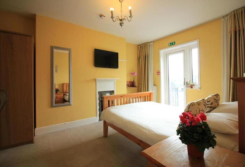 בית מלון כפרי Lichfield House