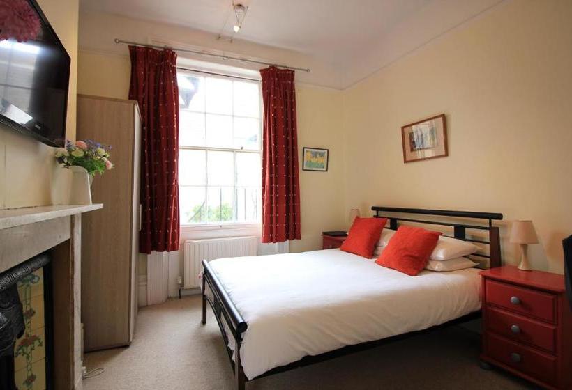 בית מלון כפרי Lichfield House