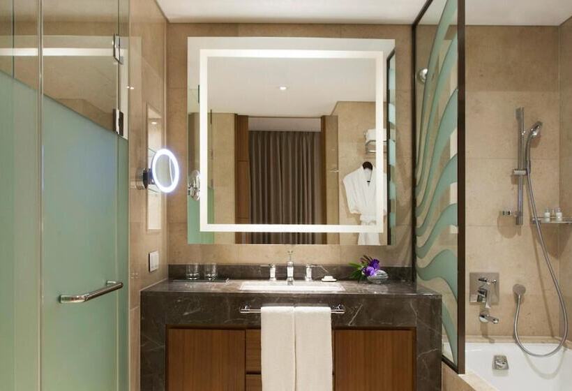 Lotte City Hotel Jeju