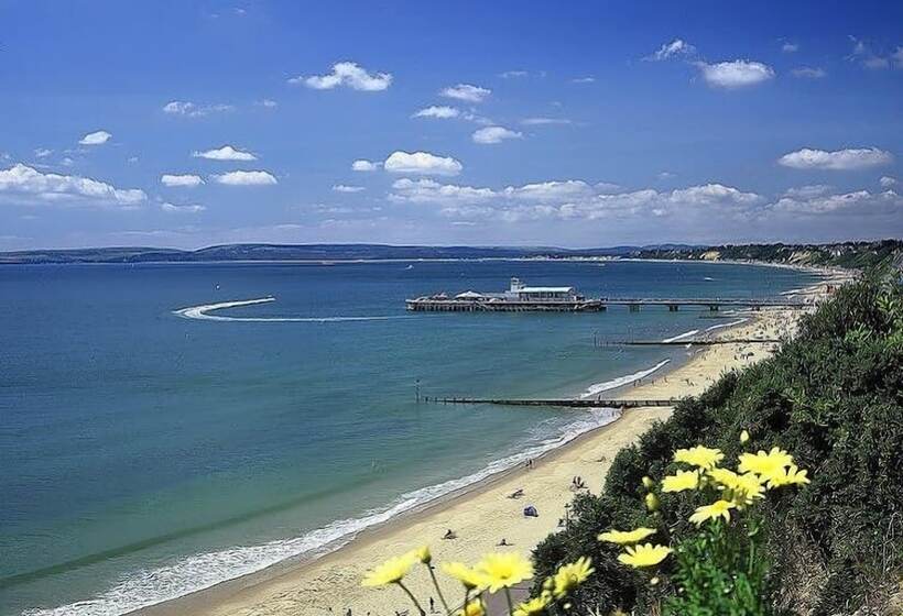 Отель Mount Stuart