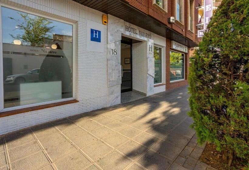 فندق Navarro