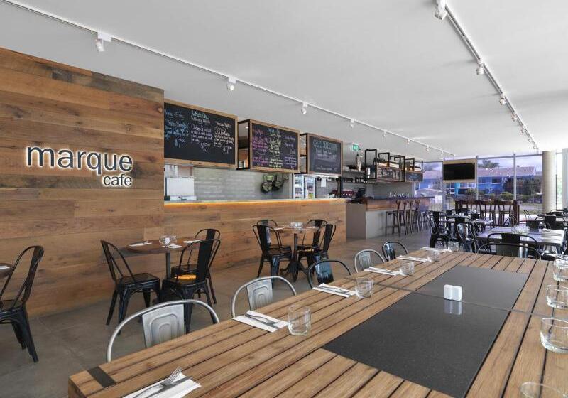 هتل Oaks Mackay Rivermarque