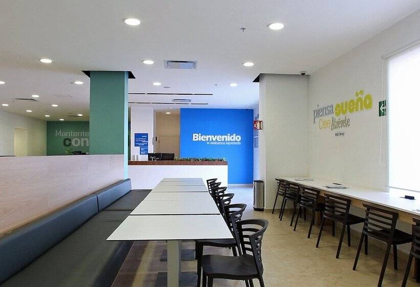 ホテル One Queretaro Centro Sur