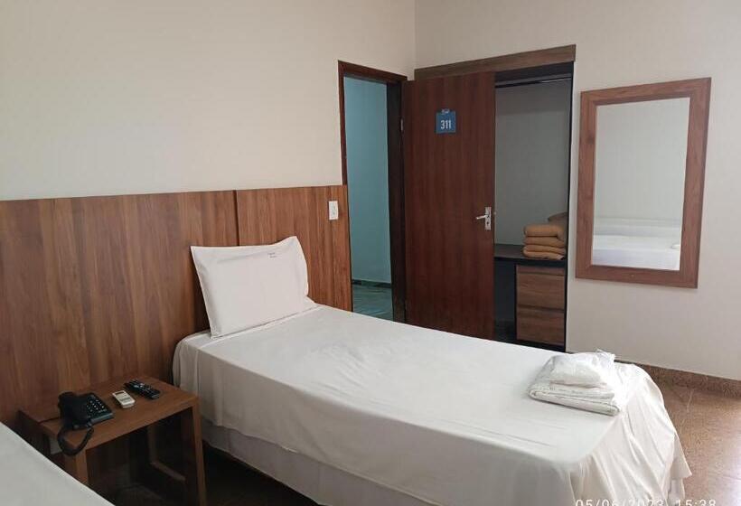 Отель Oscar Blue Montes Claros