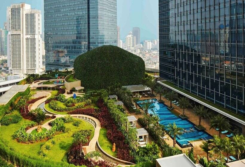 Отель Raffles Jakarta