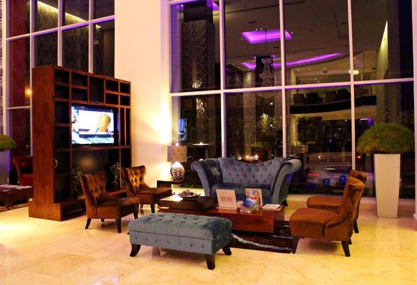 Отель Ramada Plaza By Wyndham Panama Punta Pacifica