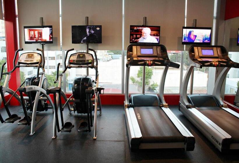 Отель Ramada Plaza By Wyndham Panama Punta Pacifica