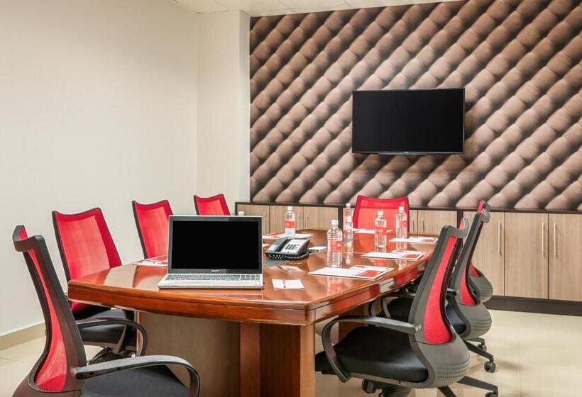 Отель Ramada Plaza By Wyndham Panama Punta Pacifica