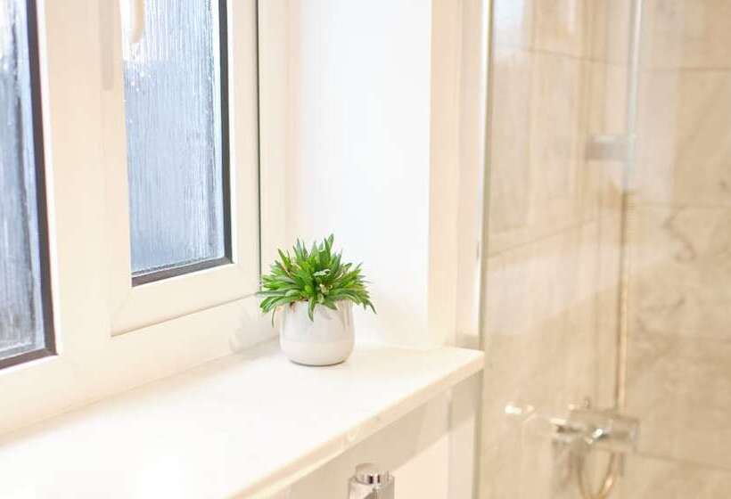 酒店 Ravenswood Guest House