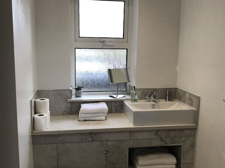 酒店 Ravenswood Guest House