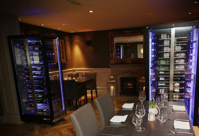 בית מלון כפרי Red Hall