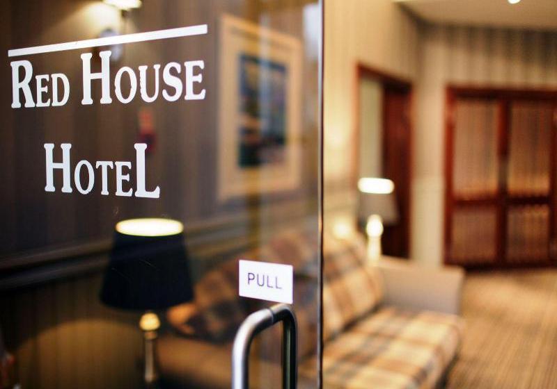 هتل The Red House