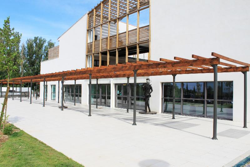 Отель Adonis Aix En Provence