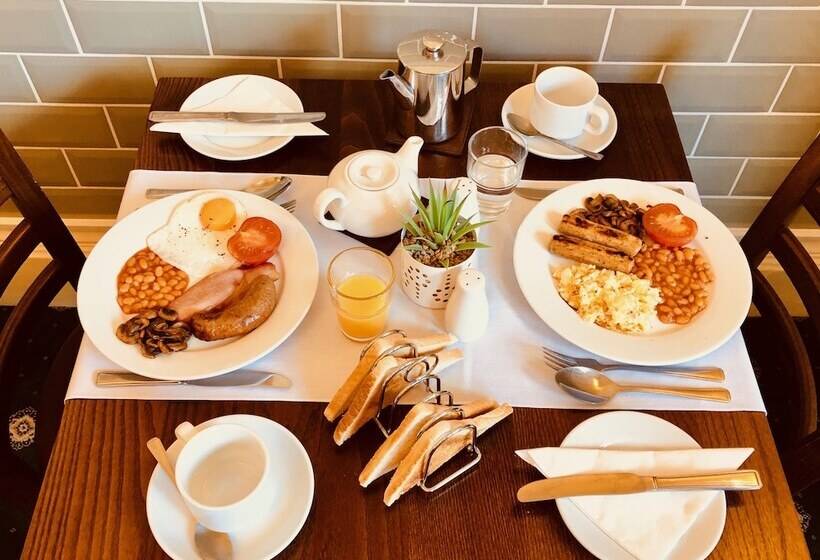 هتل Riviera Lodge