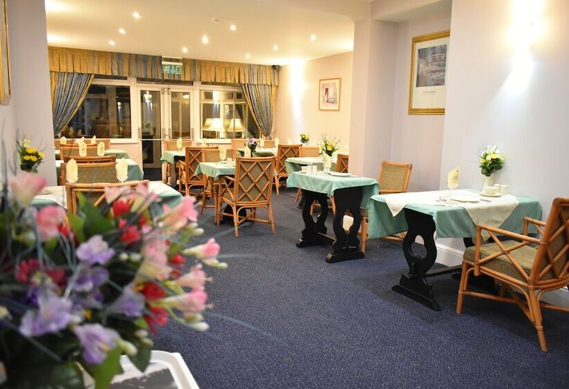 Royal Square Hotel   Nec & Birmingham Airport