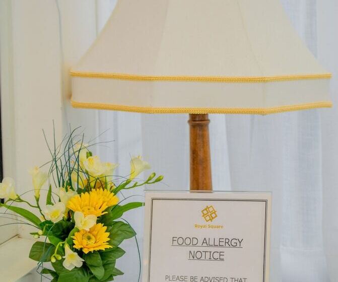 Royal Square Hotel   Nec & Birmingham Airport