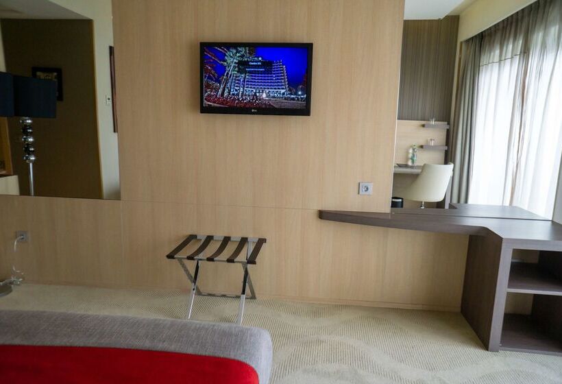 هتل Royal Tulip City Center