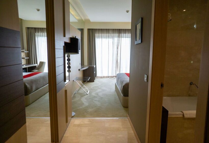 هتل Royal Tulip City Center