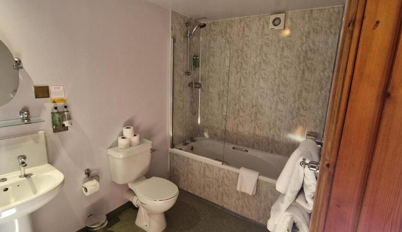 Сельский отель Station Inn B&b