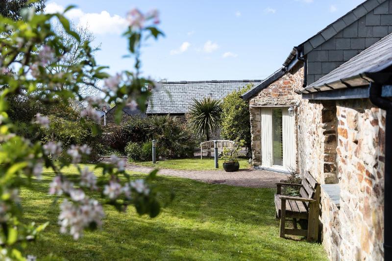 Сельский отель The Plume Of Feathers