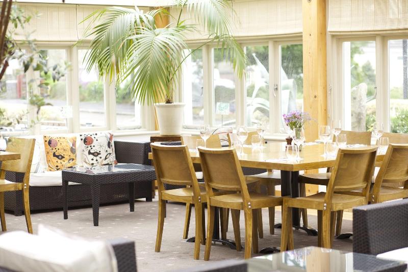 Сельский отель The Plume Of Feathers