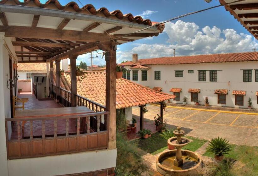 هتل Santa Viviana Villa De Leyva