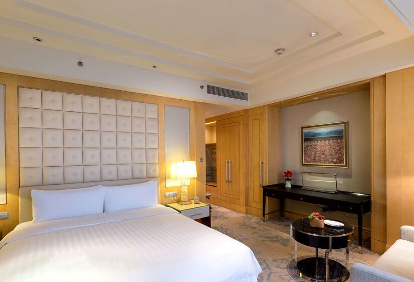 Отель Shangrila Nanjing