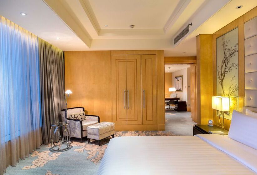 Отель Shangrila Nanjing