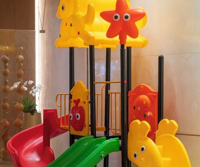 Отель Shangrila Nanjing