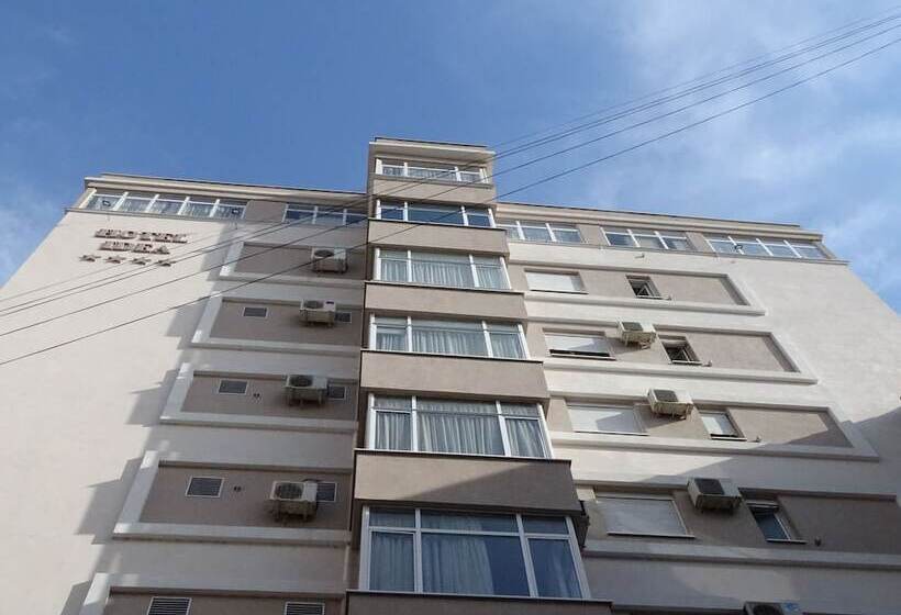 בית מלון כפרי Signature Idea