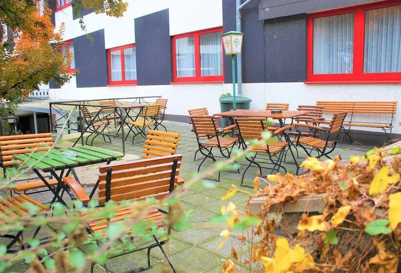 هتل Simonis Koblenz