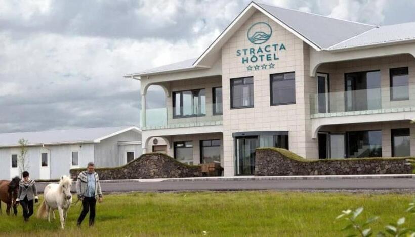 هتل Stracta