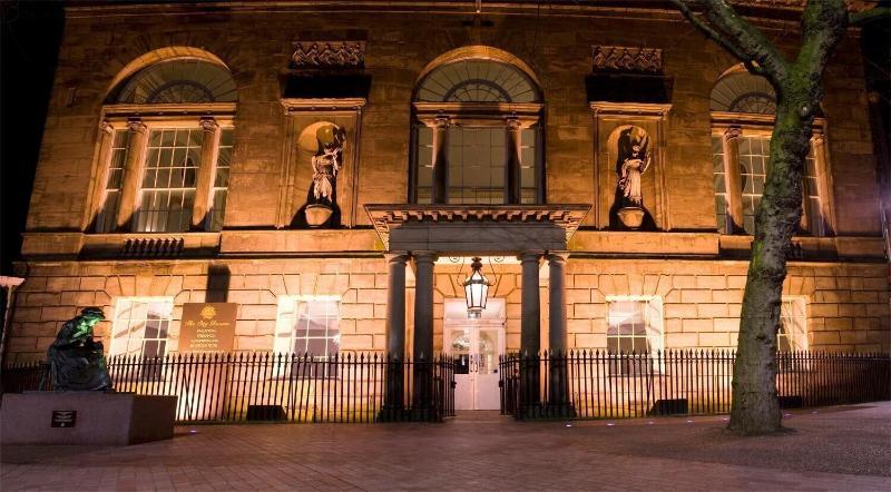 酒店 The City Rooms