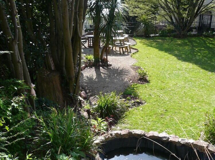 ホテル The Cleveland