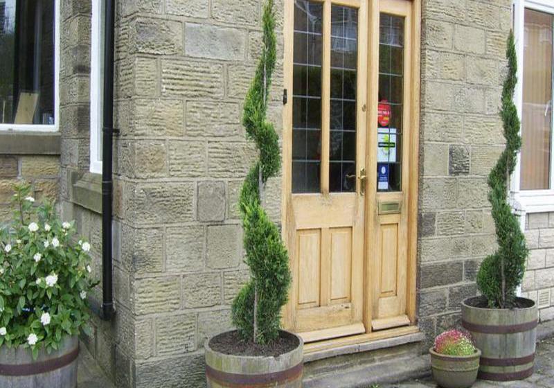 ホテル The Manor Cullingworth Guest House