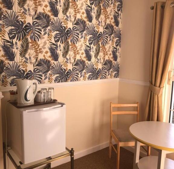 هتل The Purple Tree Guest House