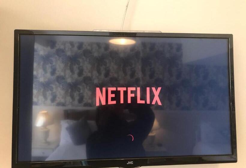 هتل The Purple Tree Guest House